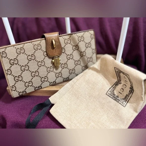 Gucci Vintage Beige/Ebony GG Fabric Piston Long Wallet EUC W/ COA